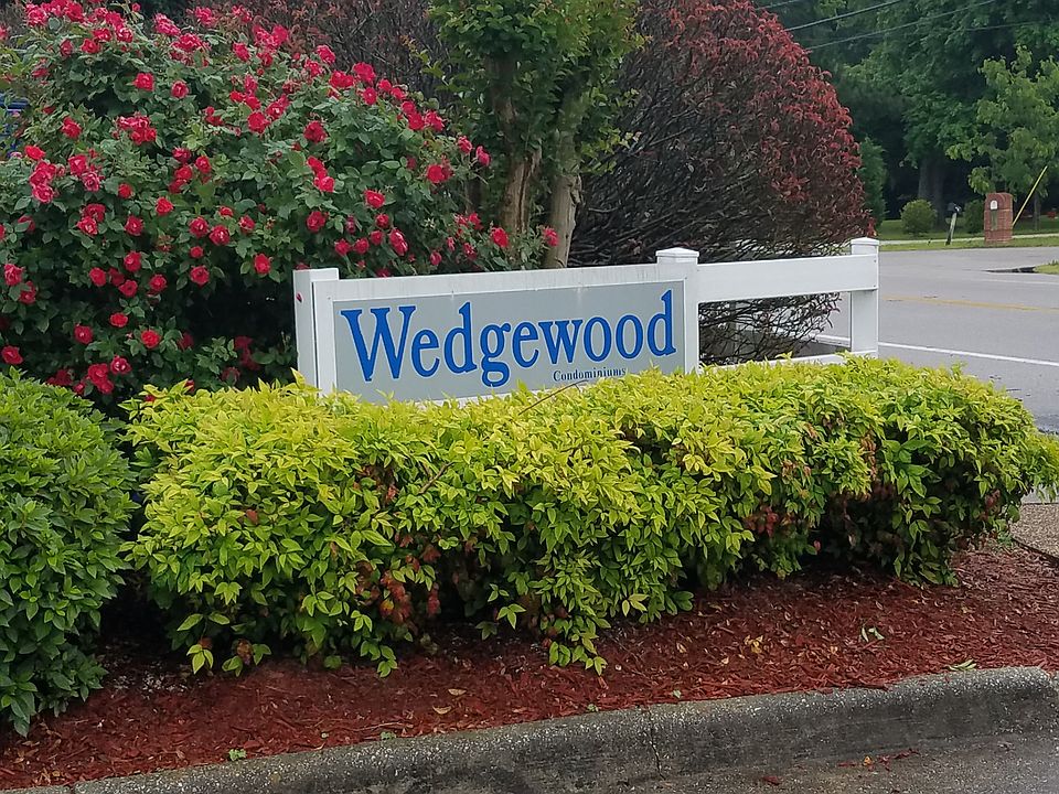 1st image of 306 Gaylor Ln