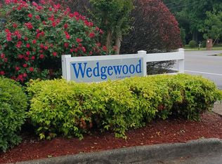 306 Gaylor Ln, Newport News, VA 23602