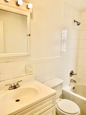 Rented by Compass | media 10