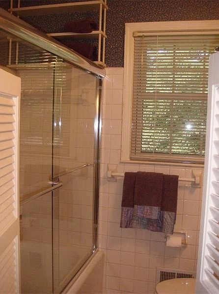 2nd image of 4385 Highland Cir