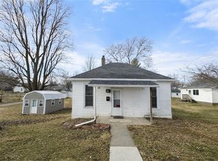 515 Buena Vista St, Paris, IL 61944