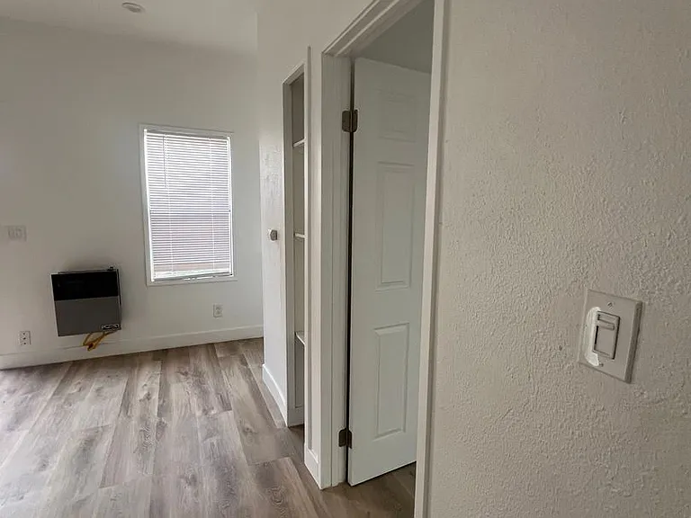 842 Alamitos Ave — Photo 21
