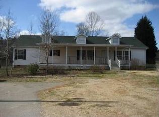 958 Parkview Rd, Winterville, GA 30683