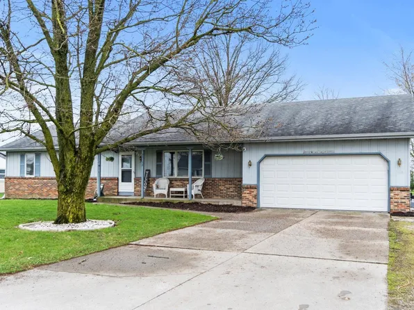 22532 Stenger St, Woodburn, IN 46797