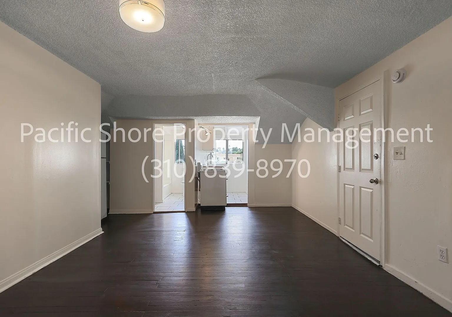 230 Bonnie Brae Apartments — Photo 2