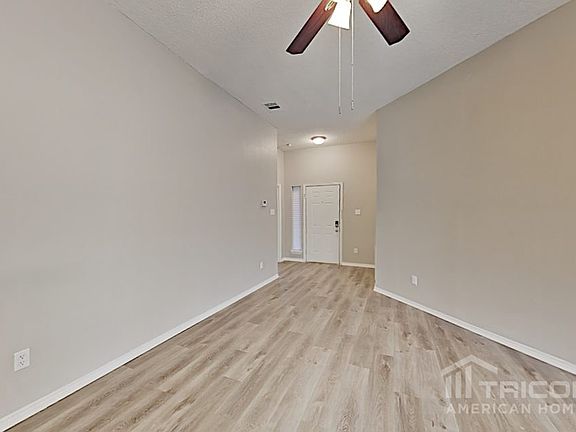 4th image of 741 Rockett Ln