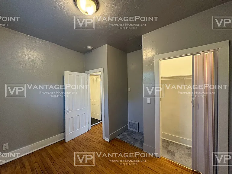334 S Quincy St — Photo 16