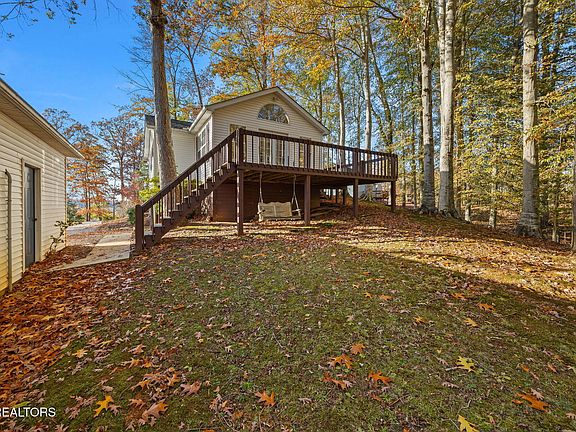5th image of 107 Lakeview Spur