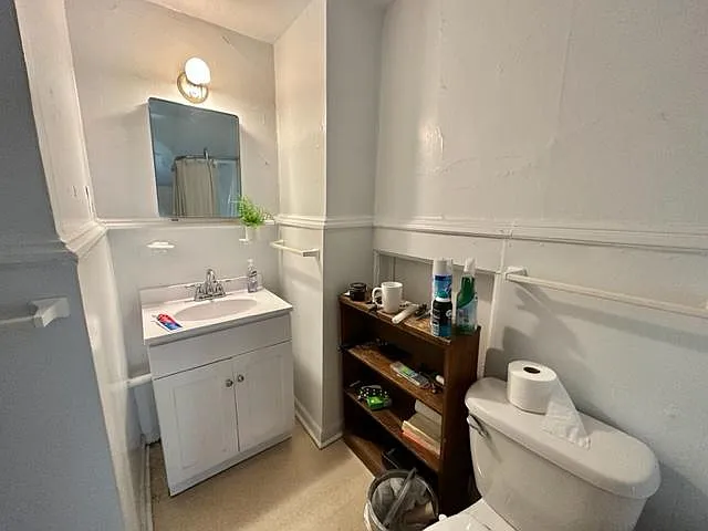 1724 Chicago Ave #2 — Photo 9