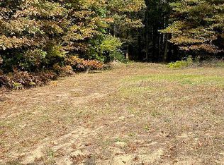 537 E Saginaw Rd, Sanford, MI 48657