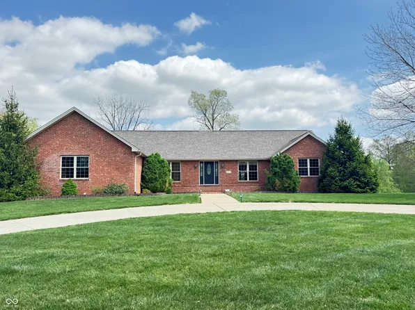 655 Whittier Dr, Seymour, IN 47274