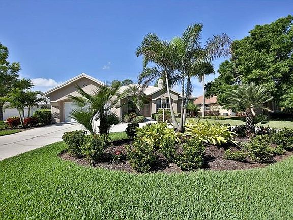 2nd image of 13714 Long Lake Ln