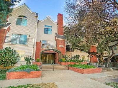 2706 Honolulu Ave APT 102, Montrose, CA, 91020