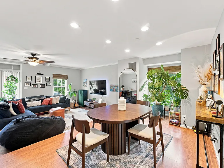 500 Beacon Dr — Photo 6