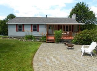 68 Center St, Groveland, MA 01834