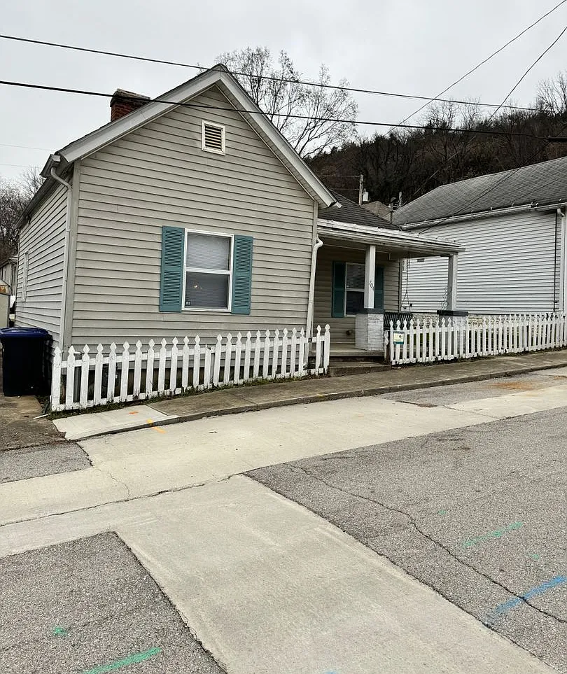 Quaint One Bedroom in Frankfort — Photo 1