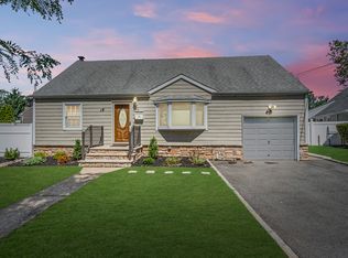 314 Princeton Rd, Linden, NJ 07036