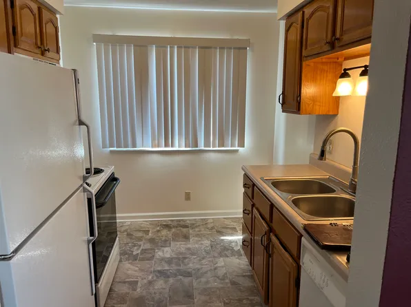 5848 Secor Rd APT 2, Toledo, OH 43623