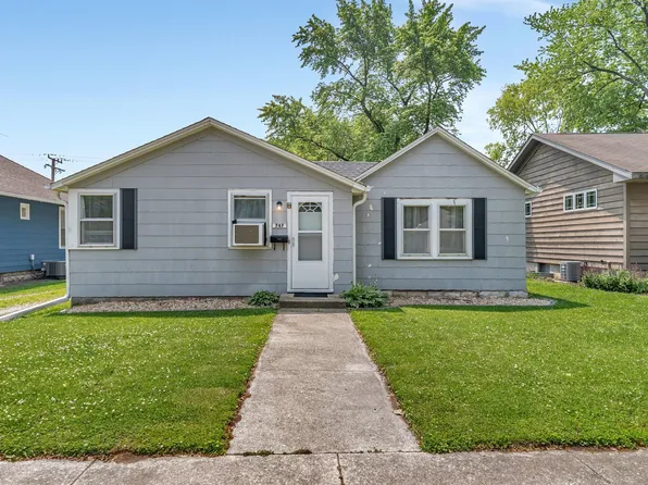 747 Armstrong St, Morris, IL 60450