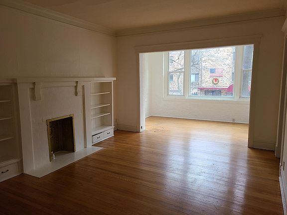 5th image of 3621 N Pine Grove Ave #1