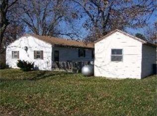 18425 Clare Rd, Gardner, KS 66030