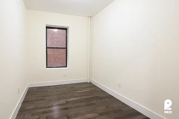 Rented by REZI | media 20