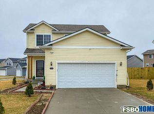 2528 River Ridge Rd, Des Moines, IA 50320