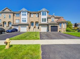 22 Lakeridge Dr, Toronto, ON M1C5C2