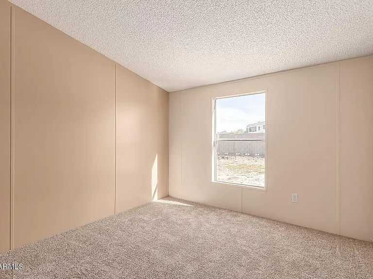 38429 N 27th Ave — Photo 35