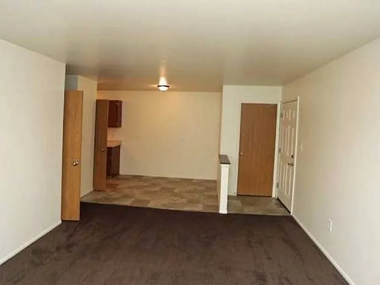 474 & 478 W Scott St — Photo 8