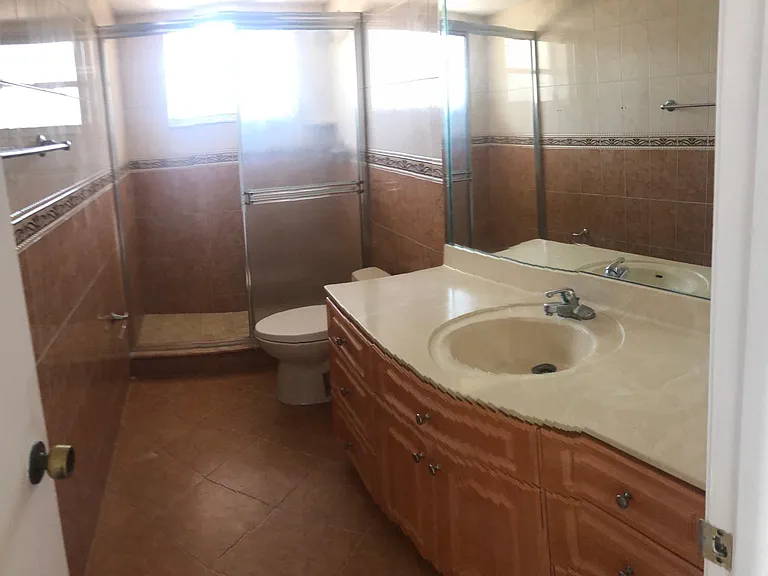 7440 Harding Ave #202 — Photo 11
