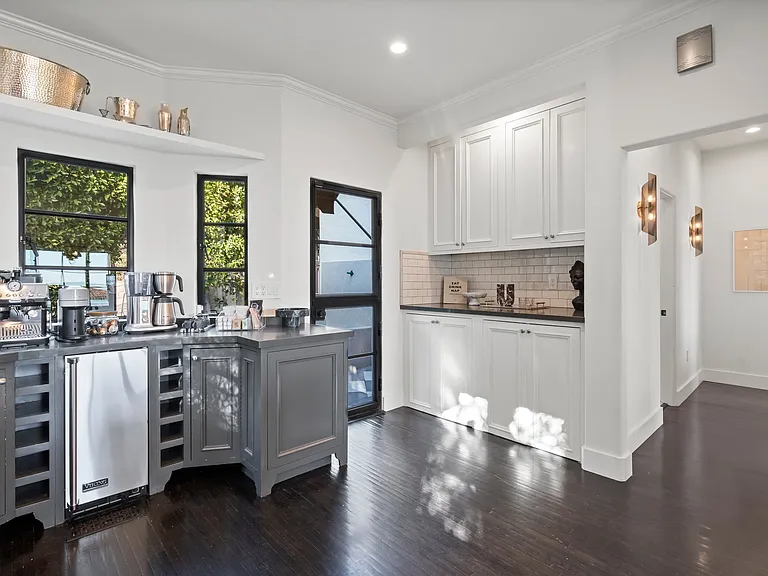 Cook with confidence in a kitchen built for culinary creativity.