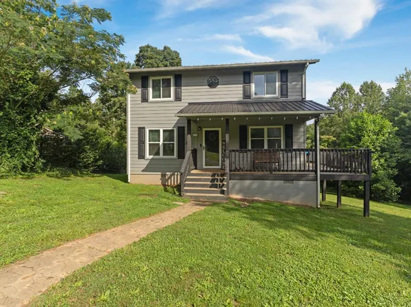 1368 Oliver Rd, Altavista, VA 24517