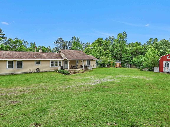 2nd image of 549 Oak Grove Rd