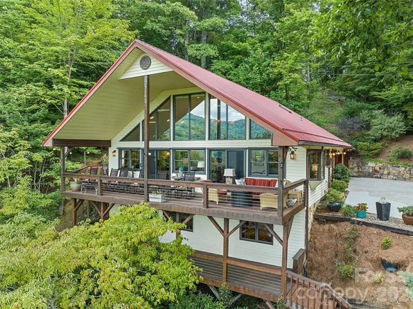 509 Deer Creek Trl, Maggie Valley, NC 28751