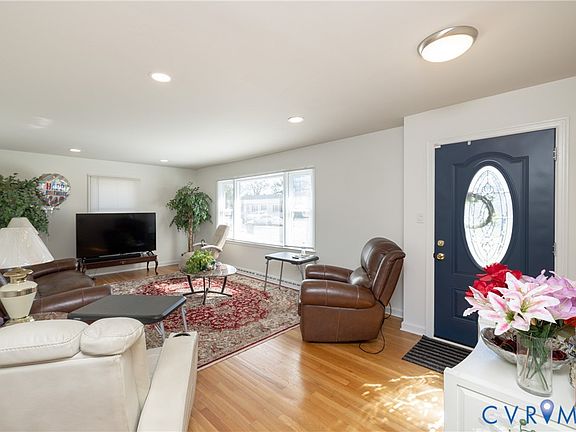 3rd image of 3211 Saint Charles St