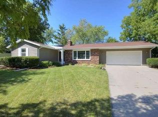337 Summit Dr, Fredonia, WI 53021