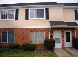 216 Peppertree Ln #216, Painesville, OH 44077