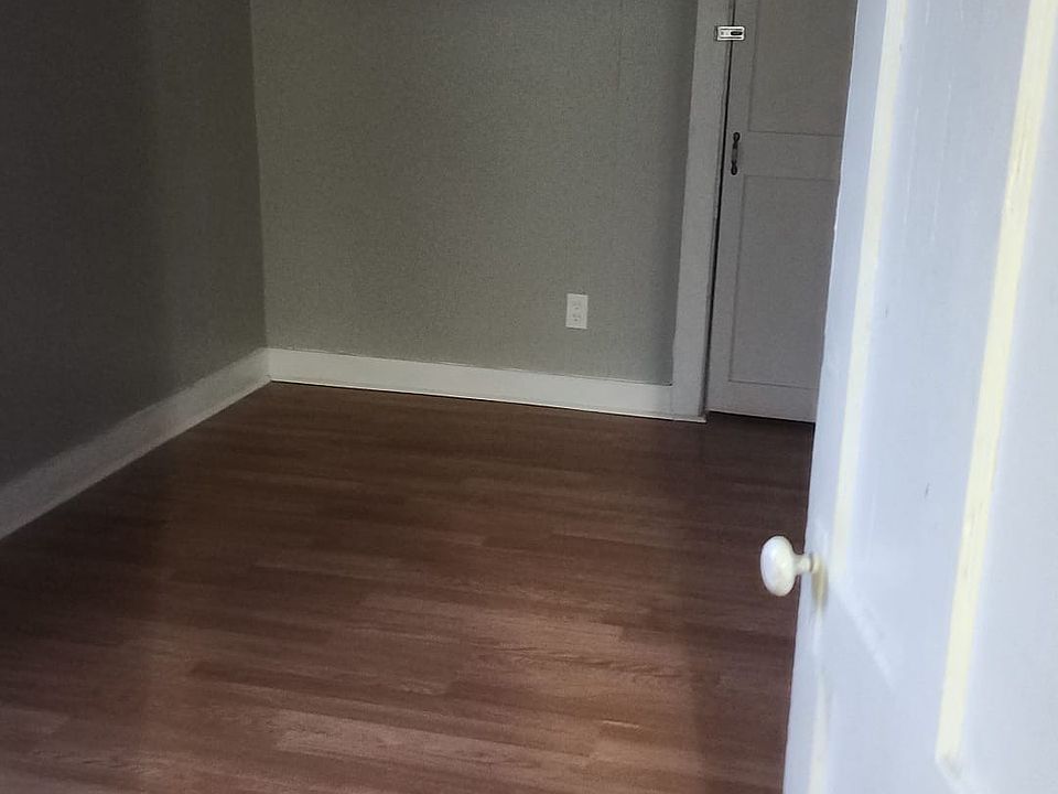 1st image of 2067 Broadway St #3