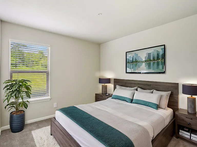 Prospector's Point Apartments — Photo 11