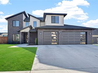 4202 S 87th Pl, Bentonville, AR 72713