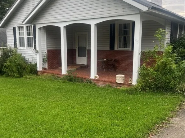 615 Denson St, Valley, AL 36854