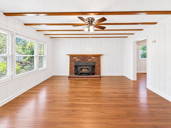 5th image of 1821 Little Marrowbone Rd