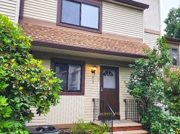 806 Stonegate Ln #806, Stanhope Boro, NJ 07874