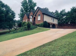 500 Crestview Ln, Trussville, AL 35173