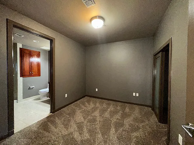 4525 Dean Martin Dr — Photo 10