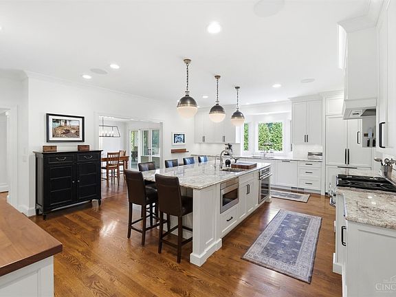 5th image of 811 Myrtle Ave