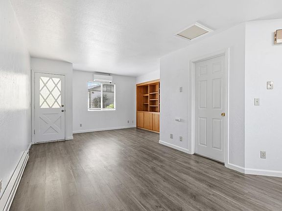 4th image of 91 Summit Ave