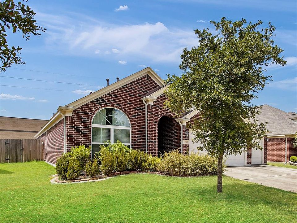 1st image of 13915 Juniper Bend Ln