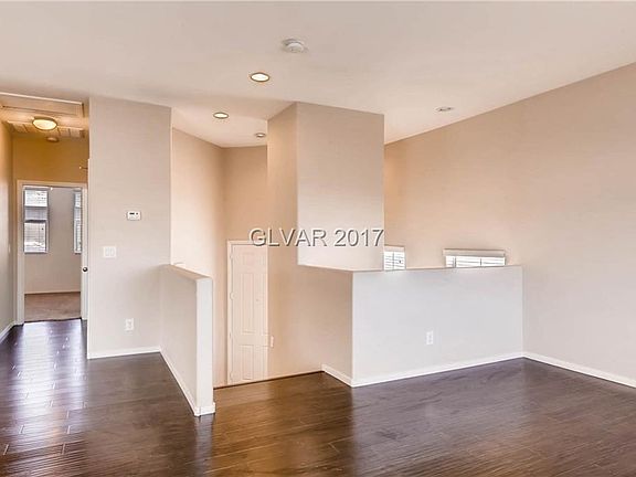 3rd image of 10807 Leatherstocking Ave